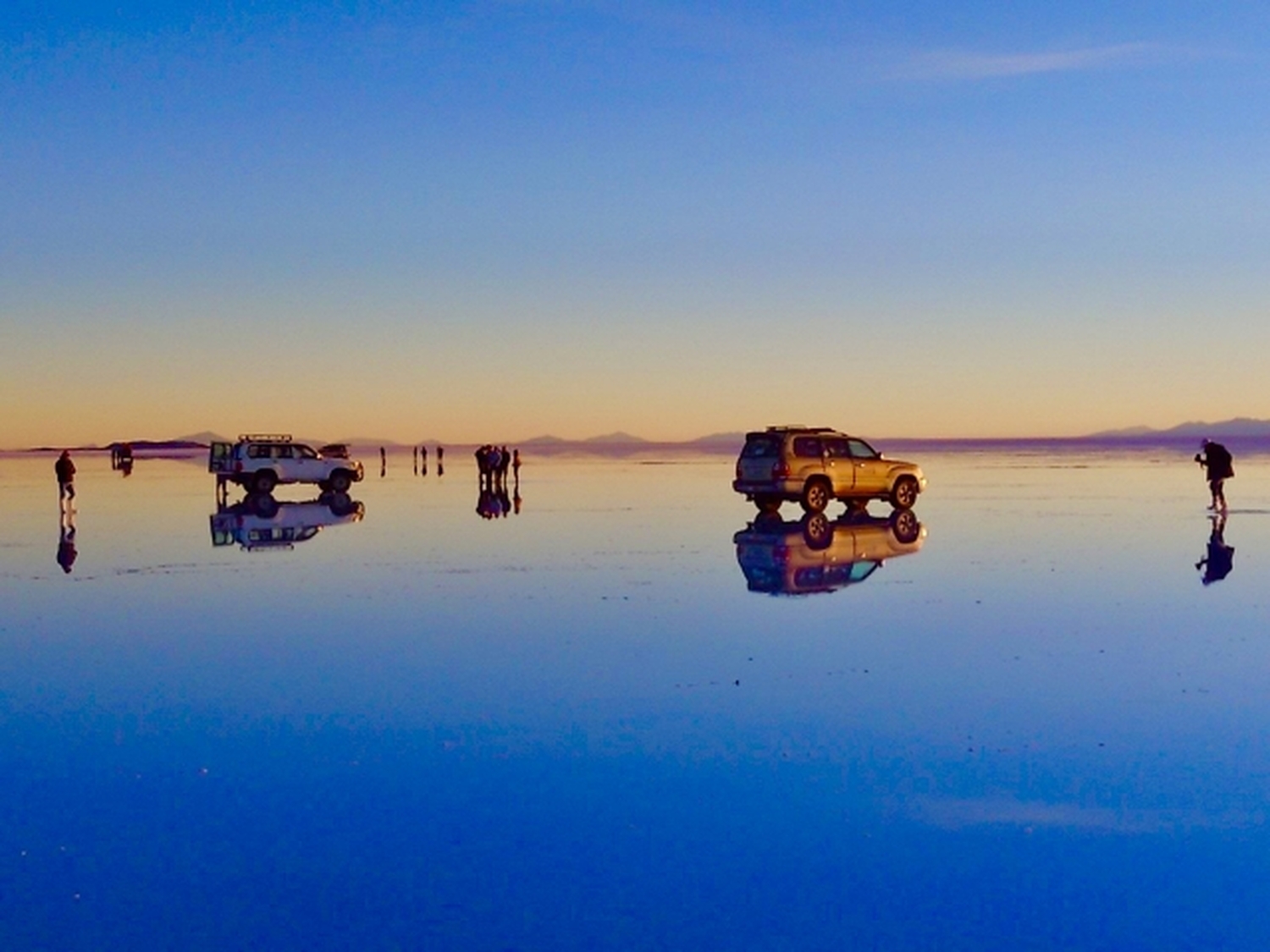 新婚旅行にも熟年旅行にも人気急上昇！『天空の鏡』ウユニ塩湖は魔性の旅先。