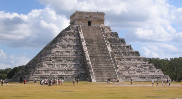 メキシコのピラミッド「チチェン・イッツァ」のふしぎ発見！