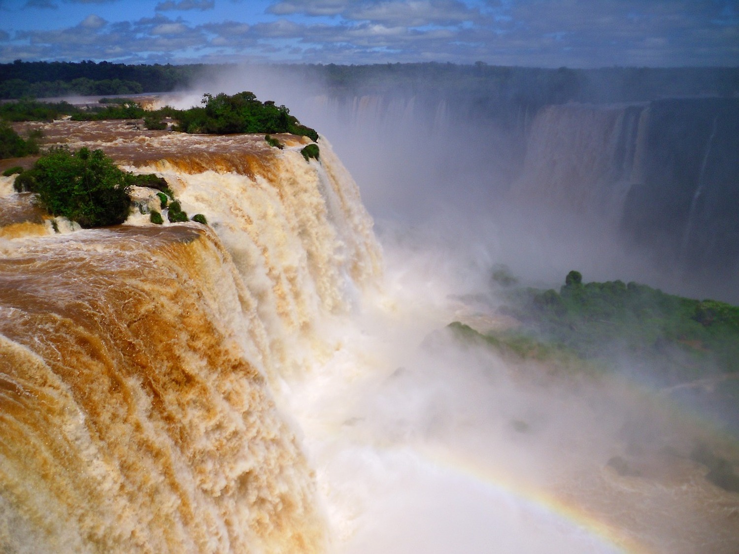 10月1日ビザ再開！夏のブラジルは壮大な大自然のシンフォニー！