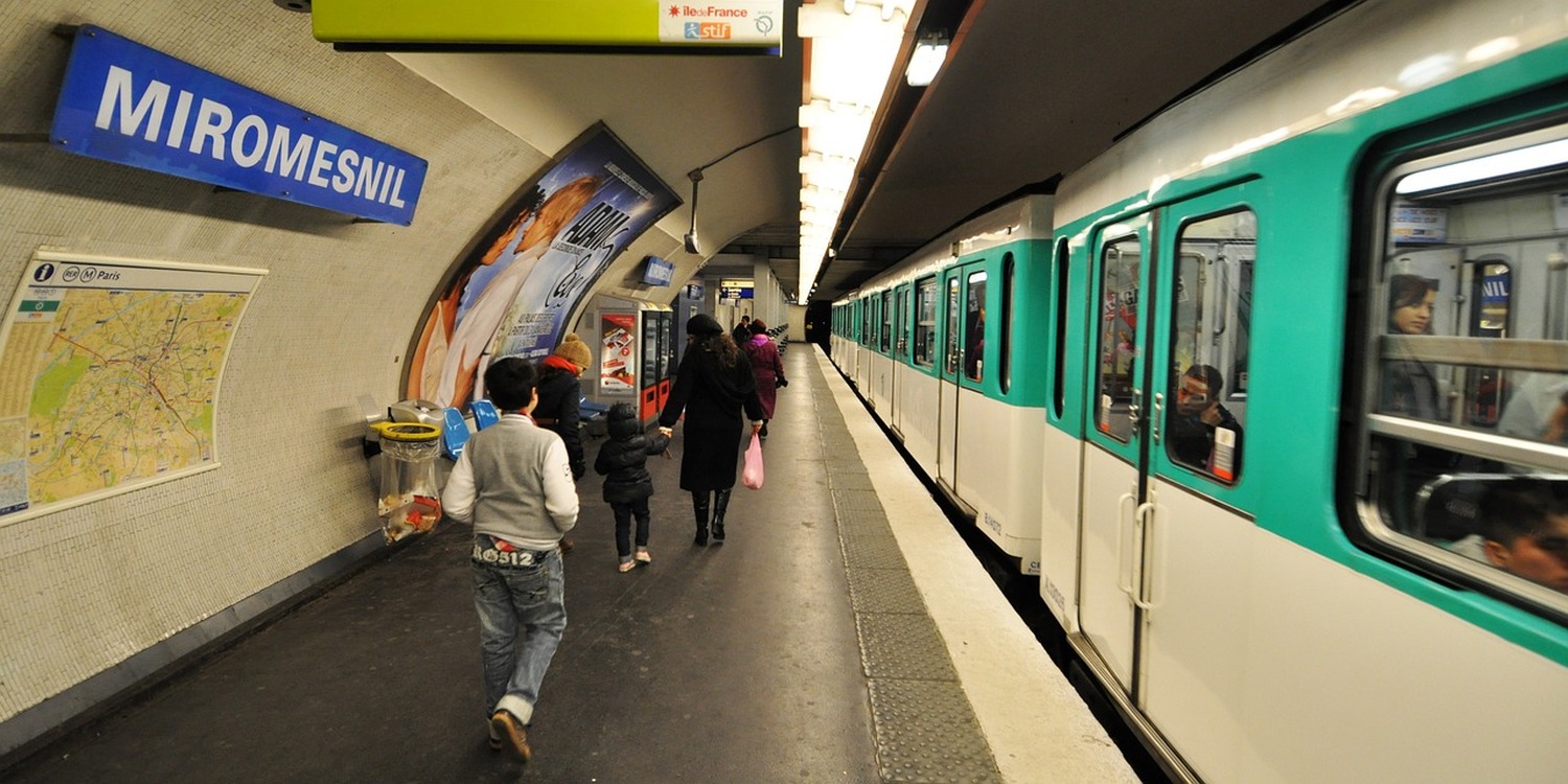 2024パリ五輪開催まであと一年！今が旬のパリを地下鉄に乗って街歩きしませんか？