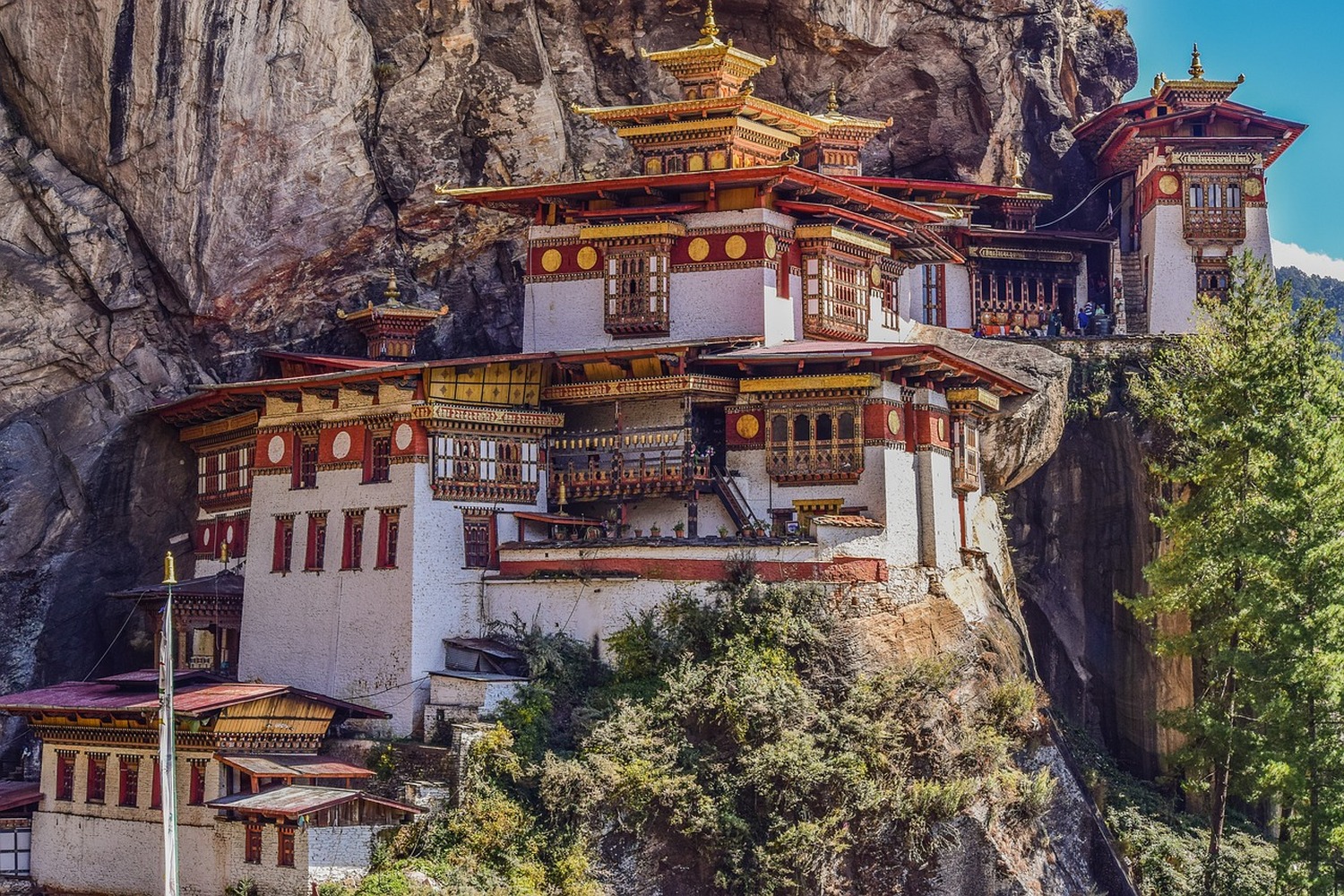 ブータン：経済的・物質的な豊かさよりも心の豊かさを大切にする国