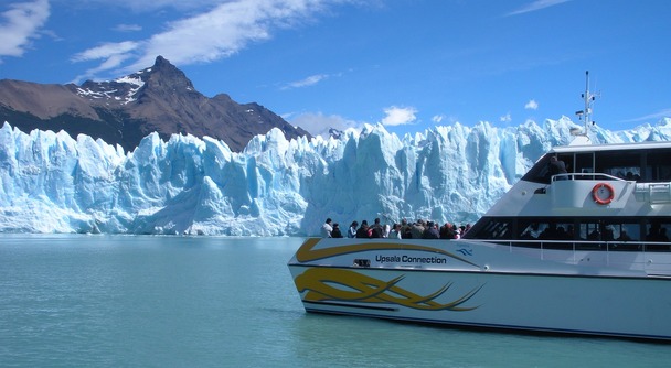 南米パタゴニア7日間：轟音を立てて崩落する氷河に会いに行く！