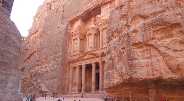 黄金のマスク、最後の聖戦、モーゼ終焉の地、ピラミッドの謎…僕らの冒険の旅が幕を開ける！