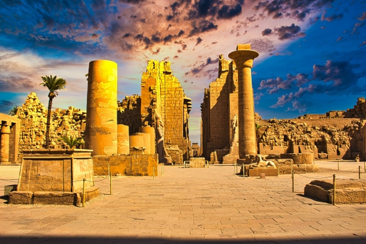 ルクソール1日観光 &mdash; あなたを待つファラオの遺産