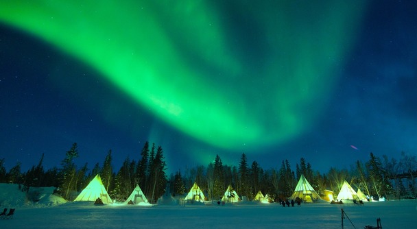 2025年はオーロラの当たり年！夏・秋のイエローナイフで一生の思い出になる感動的なオーロラ体験を！