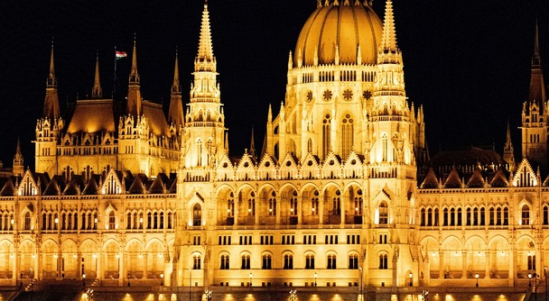 世界一美しい建築が残る街、ブダペストを日本語ガイドと巡る贅沢な旅