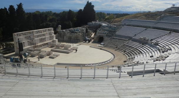 英雄たちの足跡をたどる旅──タオルミーナ発・世界遺産シラクサ1日観光