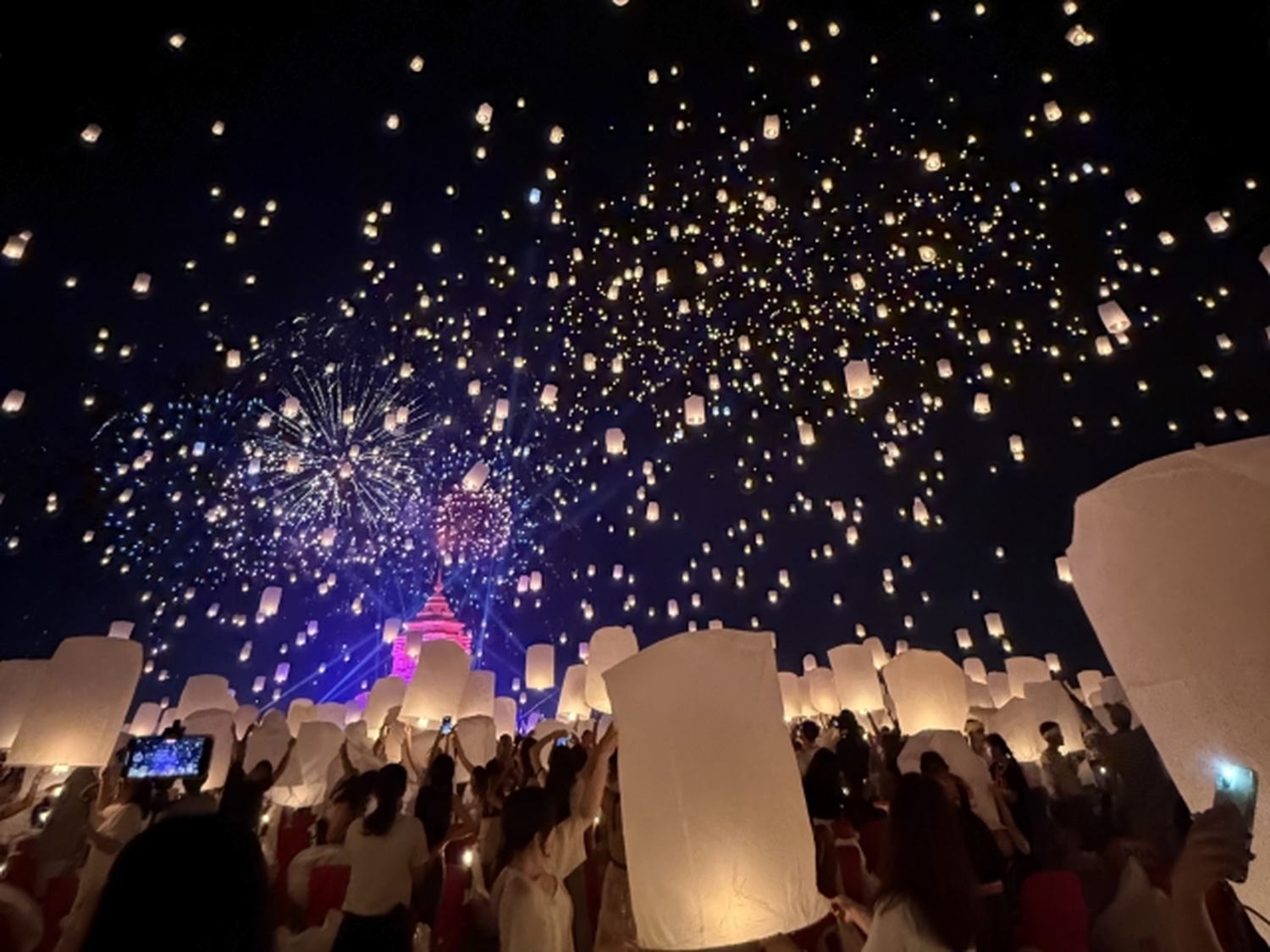 2025年11月5日・6日　チェンマイ　コムローイが夜空に描く、あなたの願いと物語