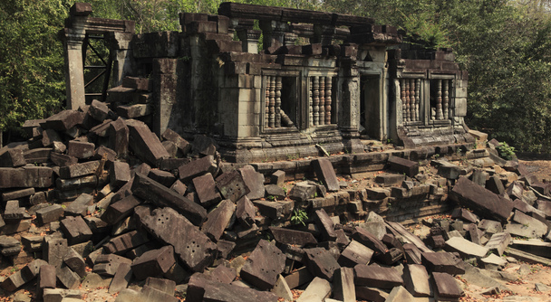 旅の終わりは、空港送迎と一緒に選べる遺跡へ。カンボジアの余韻に包まれて！