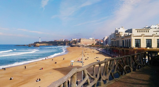フランス&times;スペインのフランス・バスク地方の魅力をたっぷり堪能できる日帰りツアー