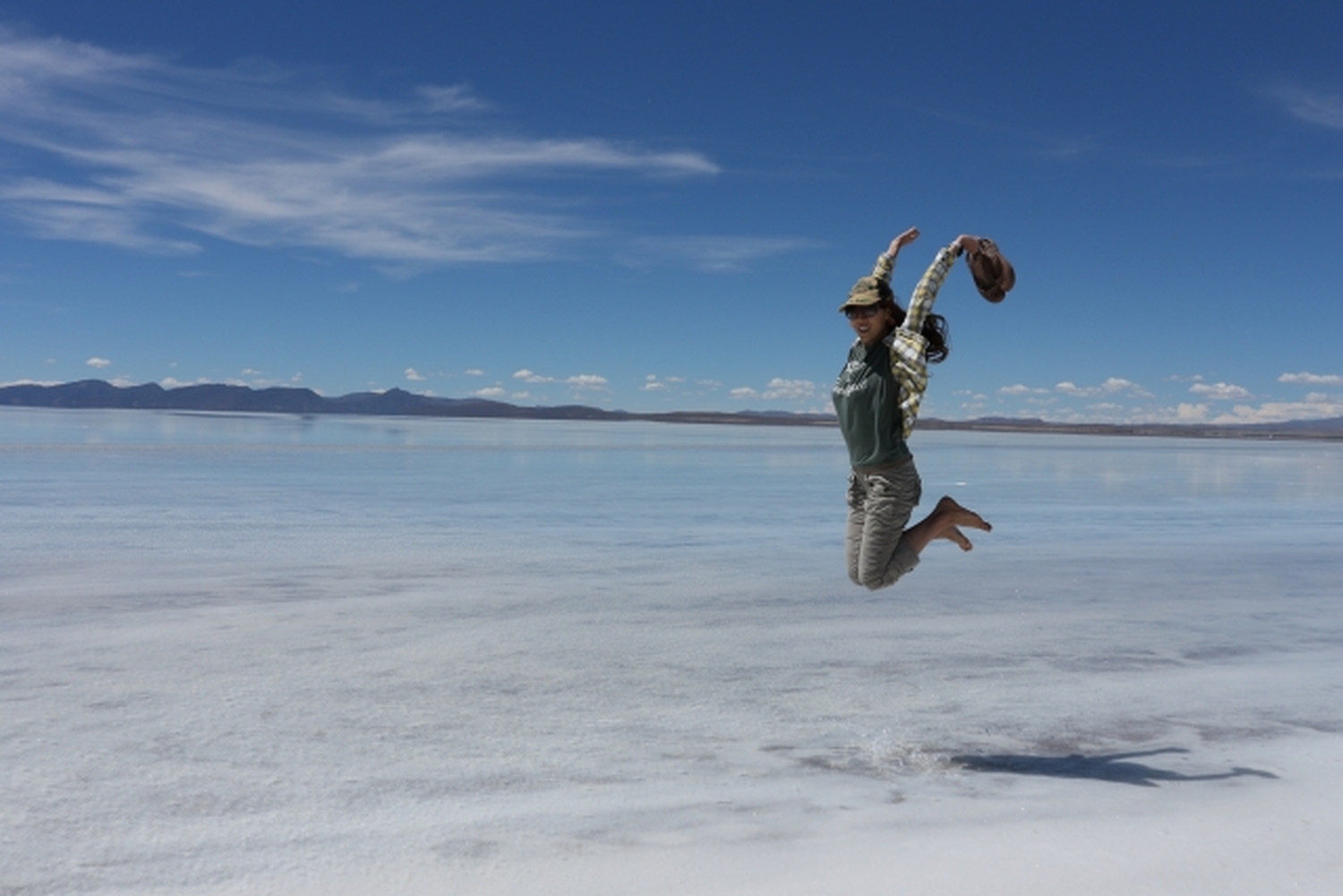 空と大地が溶け合う場所へ── ウユニ塩湖、人生で一度は訪れたい理由