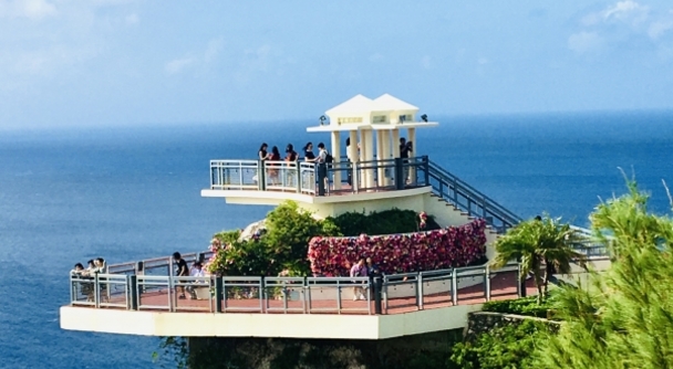 グアム島 自然と歴史の南部ツアー ～本当のグアムを発見！空より青い海と、心に響く物語へ。
