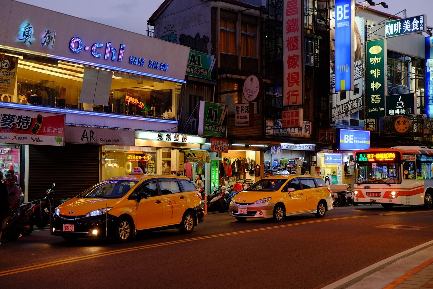 決められたコースはもういらない。台北を自分のペースで楽しもう！日本語ドライバー付き専用車プラン