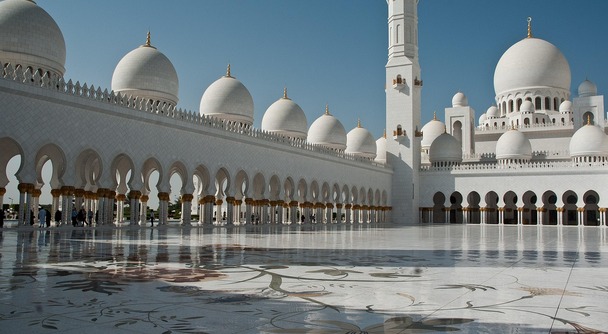 ドバイだけじゃない！一度は訪れたい首都・アブダビ観光のすすめ