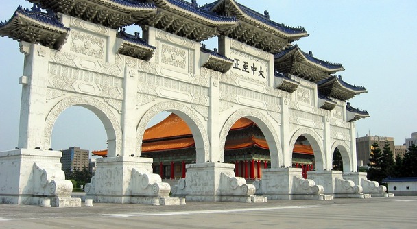 ラッキーチャンス！リーズナブルに台北を満喫！送迎・観光・朝食付き2泊3日