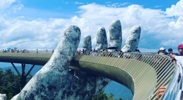 ダナンこそ、今ベトナム観光の &ldquo;ナンバーワン&rdquo;！貸切チャーターカーで最大限に楽しみませんか？