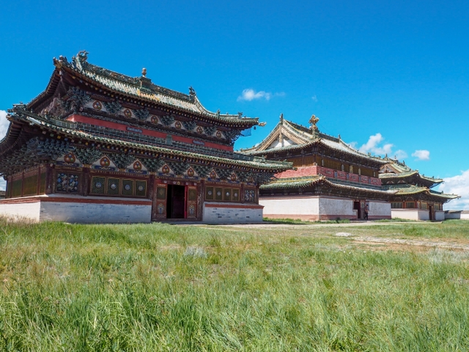 「黒い砂礫の都」カラコルム　世界遺産オルホン渓谷と草原を巡る3日間