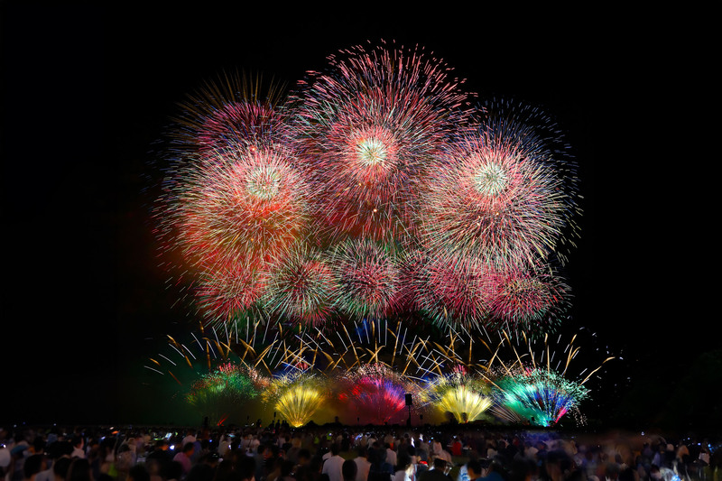 【間際のため半額プライス受付中】東京発　長岡大花火大会鑑賞ツアー