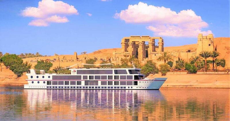 カイロ発　8日間でエジプトを巡るクラシックエジプトツアー