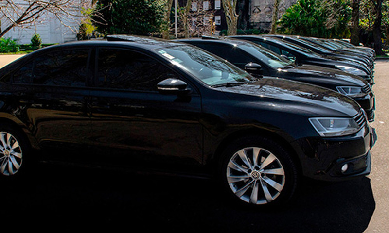 ブエノスアイレス　空港専用車送迎（スペイン語ドライバー）