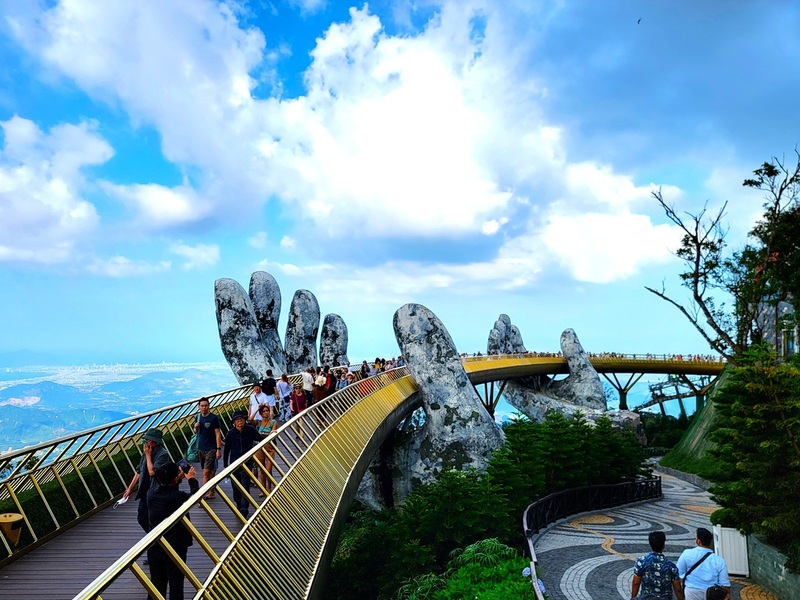 ダナン発　バーナーヒルズ・プライベートツアー