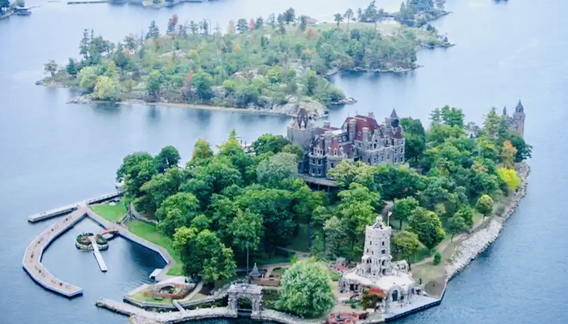 トロント発　サウザンドアイランズクルーズ乗船1日観光