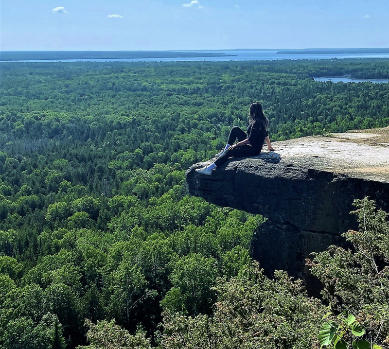 トロント発　マニトゥリン島　カップ＆ソーサートレイル　ハイキングツアー