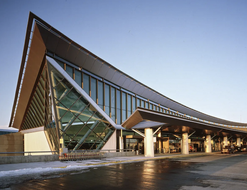 ナイアガラの滝発_バッファロー空港　専用車による空港送迎サービス