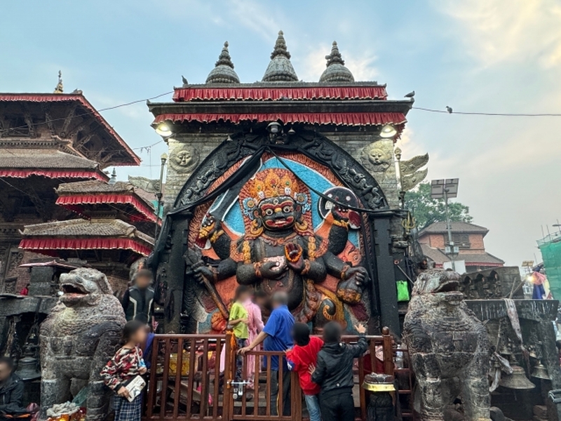 カトマンズ発　カトマンズ・チトワン・ポカラ・ナガルコット　神秘の国ネパール周遊10日間