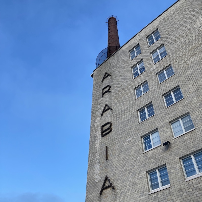 ヘルシンキ発　空港送迎＋アラビア地区＆マリメッコファクトリーショップ