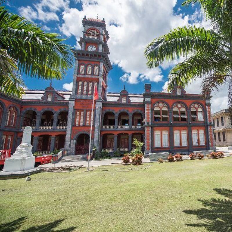 ポートオブスペイン発　トリニダード・ハイライト＆マラカスビーチ半日観光