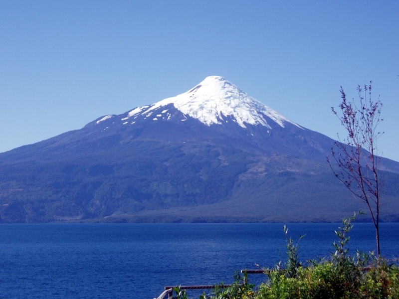 サンチャゴ発　プエルト・モンおすすめプラン2泊3日【CH04】