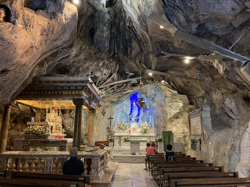 パレルモ発　シチリア島西部パワースポットを巡る3日間