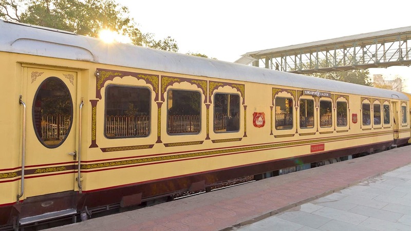 デリー発　 豪華列車「パレス・オン・ホイールズ（Palace on Wheels）」で巡る北インド8日間