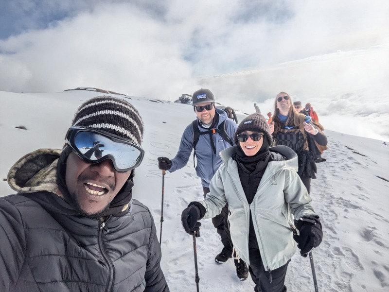 モシ発　キリマンジャロ登山　レモショルート9日間｜英語ガイド同行・絶景を楽しみながら頂上を目指す旅