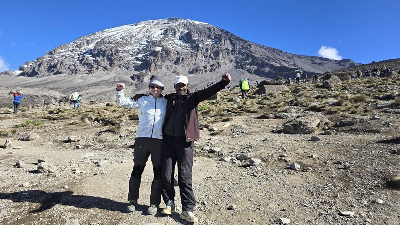 モシ発　キリマンジャロ登山　ウンブウェルート8日間｜上級者向けの険しいルートで頂上を目指す 日本語ガイド同行
