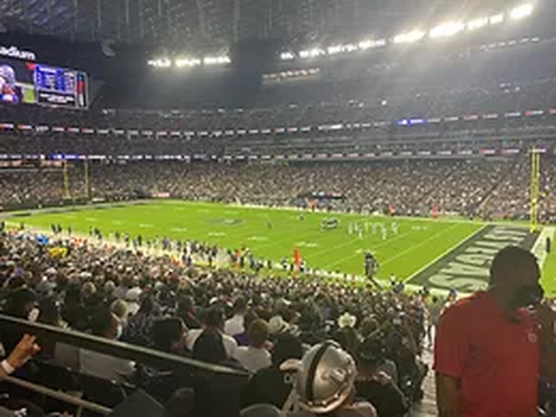 NFLラスベガスレイダース・アメリカンフットボール観戦