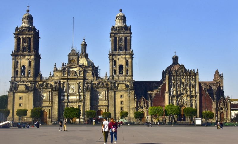 世界遺産メキシコシティ歴史地区＆市内半日プライベート観光