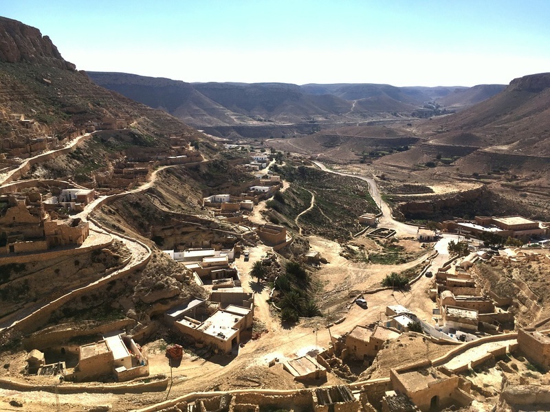 チュニス発　大自然チュニジア砂漠旅、南部周遊4日間