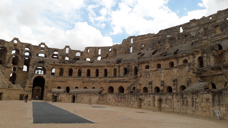 チュニス発　チュニジアコンプリート8日間