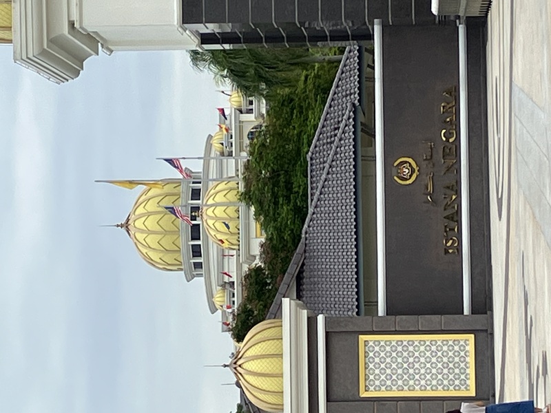 日本語ガイドと専用車で巡るクアラルンプール市内半日観光ツアー（午前発）
