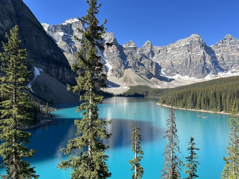 バンフ発　カナディアンロッキー６大湖巡りツアー
