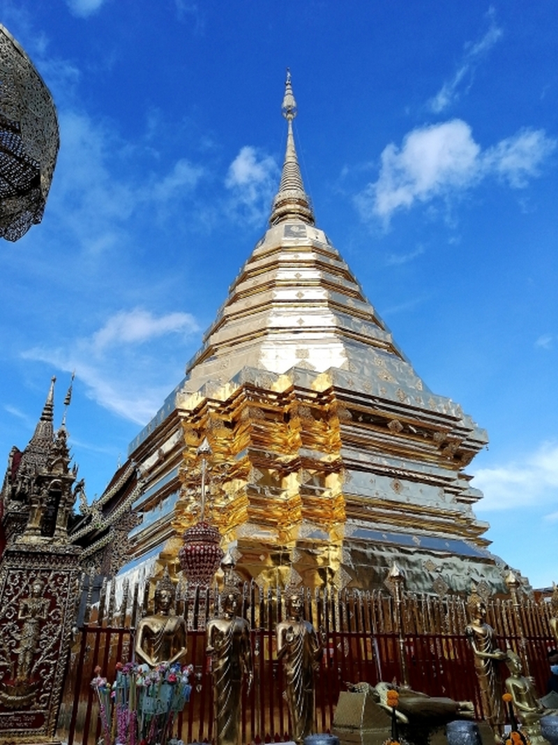 チェンマイ　ドイステープ寺院＆メオ族の村半日観光